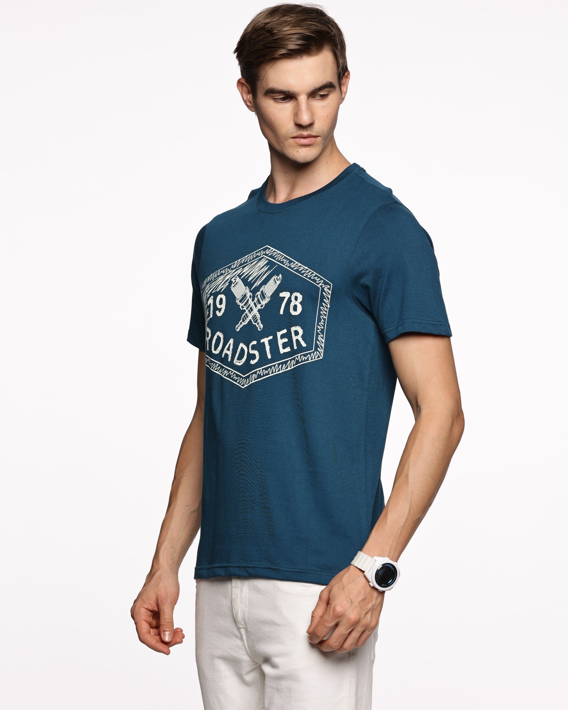 Graphic Edge: Men's Half-Sleeve Abstract Print Pure Cotton T-Shirt
