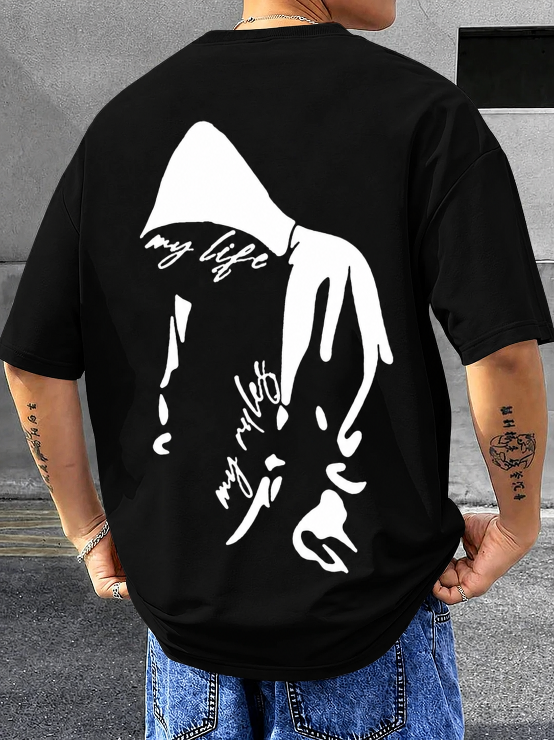Men Graphic Print Round Neck Cotton Blend  T-Shirt