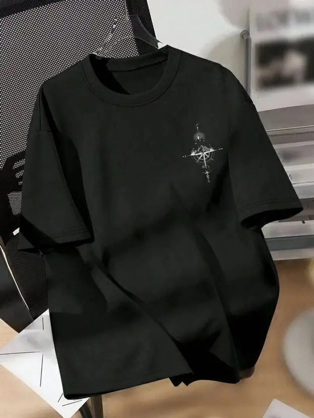 Men Graphic Print Round Neck Cotton Blend T-Shirt